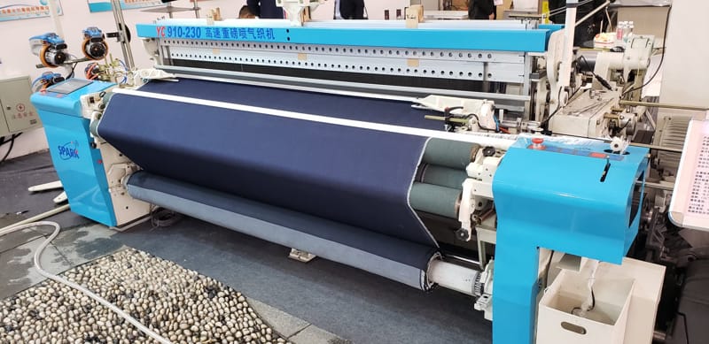 airjet textile loom