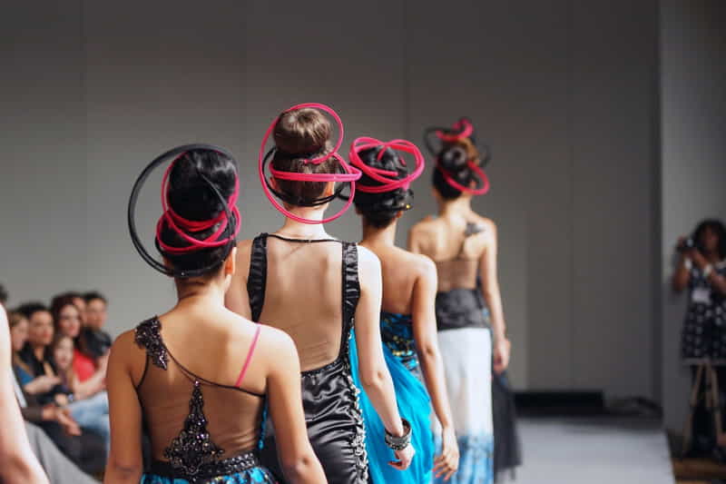 contemporary-fashion-art-show