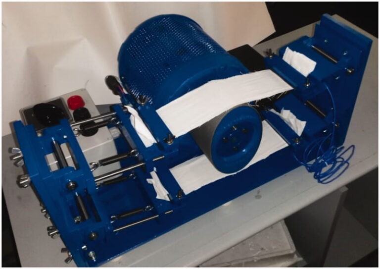 Fundamentals of E-Textiles and Wearable Technology - Textile School