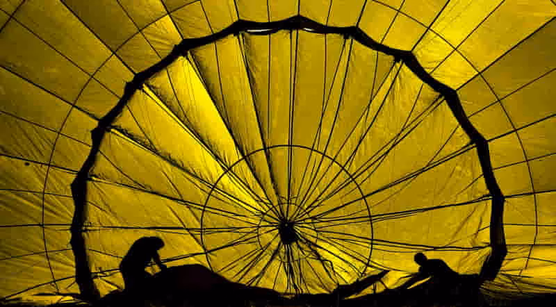 A parachute (Sporttech)